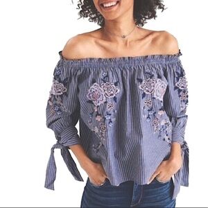 American Eagle Embroidered Off The Shoulder Top Size XL